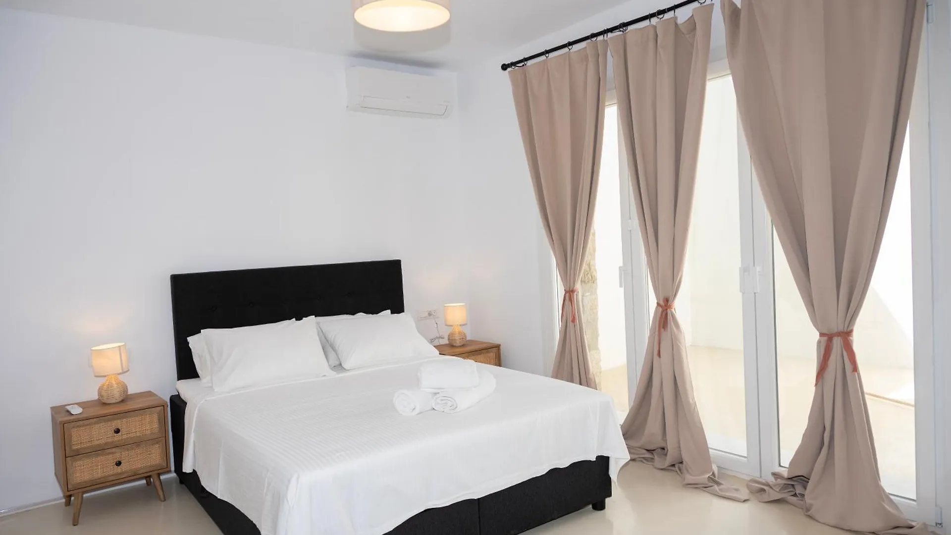 אנו מרה Adyton Mykonos Luxury Suites & Pools יוון